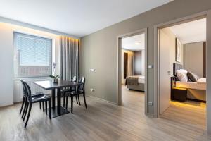 Postel nebo postele na pokoji v ubytování Hotel Awam + 4 fotografie