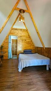 Galeriebild der Unterkunft Ten Volunteer Haven in Balayan