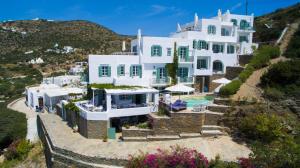 Gallery image of Niriedes Hotel in Platis Yialos Sifnos