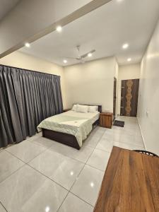 Postel nebo postele na pokoji v ubytování Hill valley farm resort