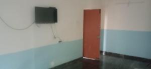 Μια τηλεόραση ή/και κέντρο ψυχαγωγίας στο Six Face Guest House