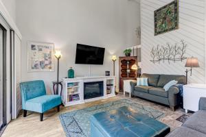 Et tv og/eller underholdning på 2 Bedroom 2 Bath Club Villa