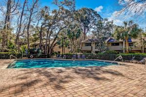 Swimmingpoolen hos eller tæt på 2 Bedroom 2 Bath Club Villa