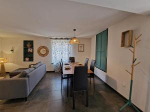 Posezení v ubytování La Glycine