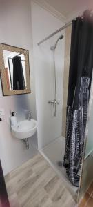 Koupelna v ubytování Campo do Boi A