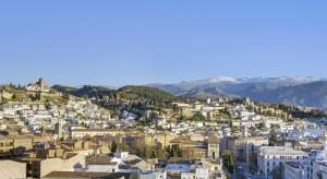 Nespecifikovaný výhled na hory nebo výhled na hory při pohledu z hotelu