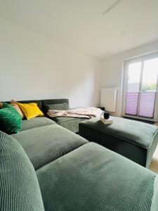 Postel nebo postele na pokoji v ubytování Modern saniertes Haus in Husum