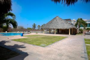 Bazén v ubytování House in Punta Cerritos 3 Bedrooms and Rooftop nebo v jeho okolí