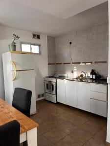 Kuchyň nebo kuchyňský kout v ubytování Costa duplex