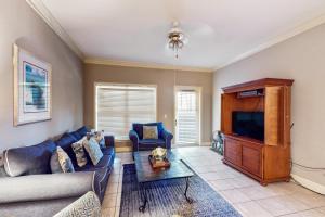 Χώρος καθιστικού στο North Shore Place 207