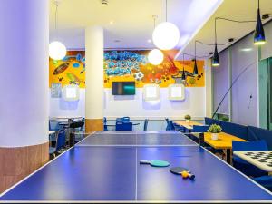 Πινγκ πονγκ στο Hotel ibis Budget Porto Gaia ή εκεί κοντά
