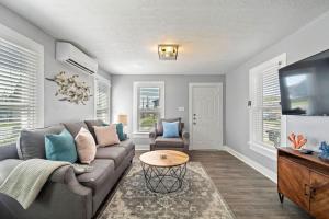 Μια τηλεόραση ή/και κέντρο ψυχαγωγίας στο Cozy home with perfect central location