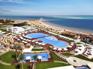 een luchtfoto van een resort met strand bij Rixos Premium Magawish Suites and Villas- Ultra All-Inclusive in Hurghada