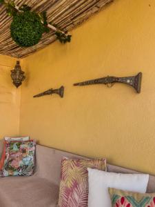 Posezení v ubytování Tayafut Apartments & Terrace by Surfleft Morocco + 38 fotografií