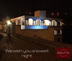 Gallery image of Djabraba's kA Marku Triple Room in Vila Nova Sintra +10 photos