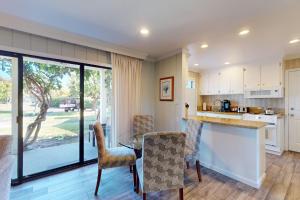 Kuchyň nebo kuchyňský kout v ubytování Silverado Resort and Spa 353