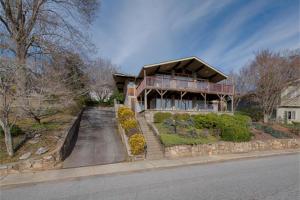 a house on the side of a road at Morris Villa Upper in Lake Junaluska