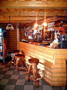 Lounge nebo bar v ubytování Tourist complex Karina
