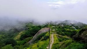 Afbeelding uit fotogalerij van Djabraba's Trek Point Twinn in Vila Nova Sintra