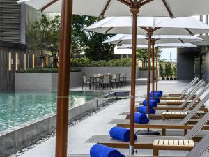 Hồ bơi trong/gần Novotel Bangkok Future Park Rangsit