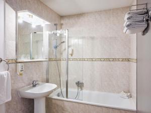 Ένα μπάνιο στο Aparthotel Adagio Access Nice Garibaldi