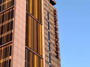 El edificio en el que está el hotel