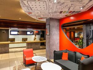 Χώρος καθιστικού στο ibis Douala