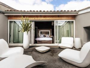 O zonă de relaxare la Novotel Toulouse Centre Wilson