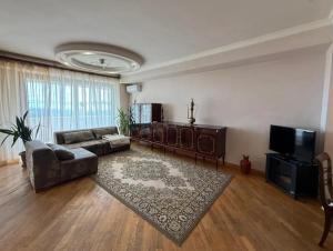 Μια τηλεόραση ή/και κέντρο ψυχαγωγίας στο Солнечная квартира