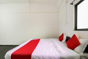 Gallery image of Hotel O Sip & Bite Restaurant N Lodging in Mansar +16 photos
