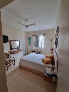 Postel nebo postele na pokoji v ubytování Refúgio Flor do Mar