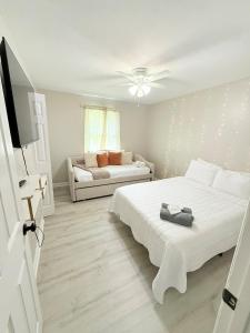 Postel nebo postele na pokoji v ubytování Getaway at 26 Oxford Ct