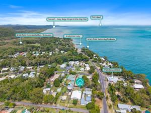 Gallery image of Estelles Place by Discover Stradbroke in Amity Point