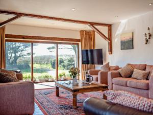 Χώρος καθιστικού στο 5 Bed in Portreath HELLF