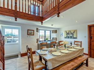 Φωτογραφία από το άλμπουμ του 5 Bed in Portreath HELLF σε Illogan
