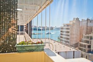 Balkón nebo terasa v ubytování Triton Hotel Piraeus