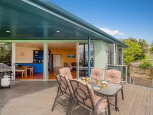 Μπαλκόνι ή βεράντα στο The Tuis View - Onemana Holiday Home