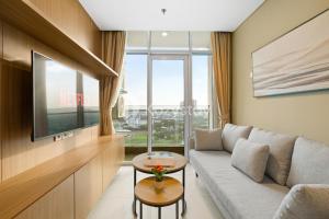 Μια τηλεόραση ή/και κέντρο ψυχαγωγίας στο Senvin by Kozystay - Alam Sutera