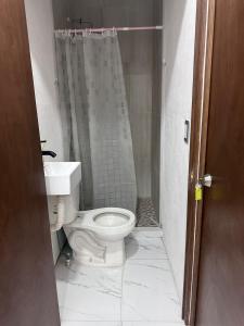 Ένα μπάνιο στο Hostal Arteaga