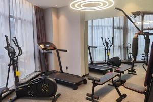 Gimnasio o equipo deportivo en Ease Hotel Xi'an High-tech Zone 4th Zhangba Road Metro Station