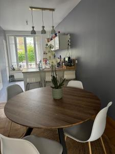 Fotografie z fotogalerie ubytování Charming house in Chantilly v destinaci Chantilly