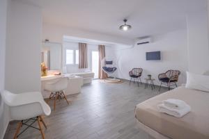 TV a/nebo společenská místnost v ubytování Depis luxury villas