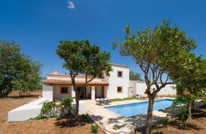 Afbeelding uit fotogalerij van Can Cama in Santa Gertrudis de Fruitera +54 foto's