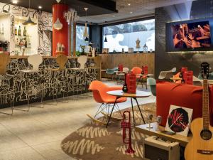 Posezení v ubytování Ibis Madrid Aeropuerto Barajas