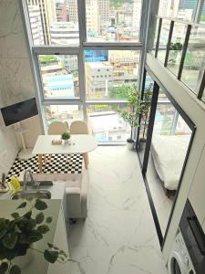 Μπαλκόνι ή βεράντα στο Bloom Stay