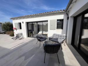 Μπαλκόνι ή βεράντα στο La Villa des Chenes Verts