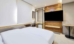 Televisyen dan/atau pusat hiburan di Hotel Pacific +17 gambar