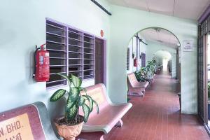Kampong Tebing RabakにあるLumut Villa Innのギャラリーの写真