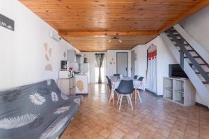 Μια τηλεόραση ή/και κέντρο ψυχαγωγίας στο Gîte Le 874