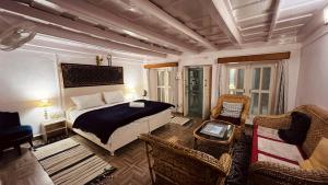 TV a/nebo společenská místnost v ubytování Moonshine Villa